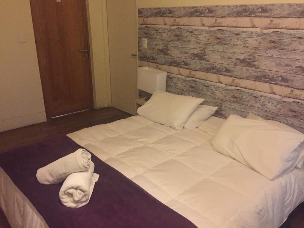 Hostal Caracol Santiago del Cile Esterno foto