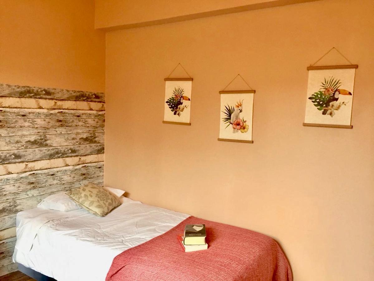 Hostal Caracol Santiago del Cile Esterno foto