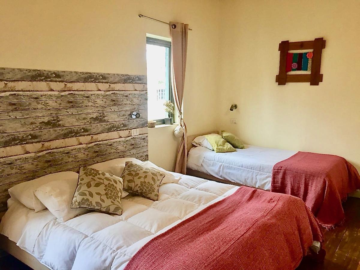 Hostal Caracol Santiago del Cile Esterno foto